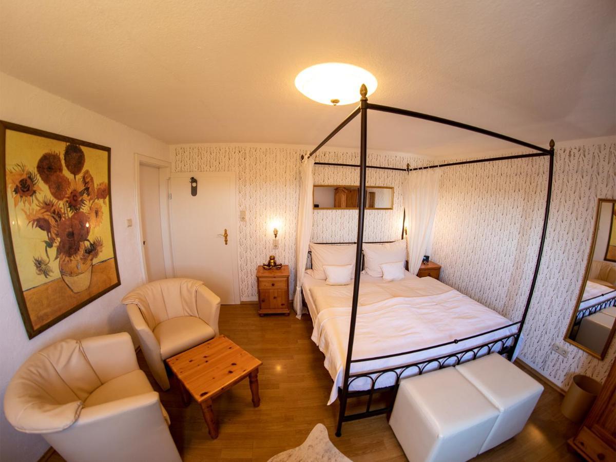 Hotel Zum Burggraf Neuleiningen المظهر الخارجي الصورة